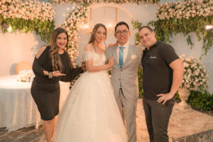 gabriel-j-lorca-y-karen-vargas-con-los-novios-christian-y-kilary